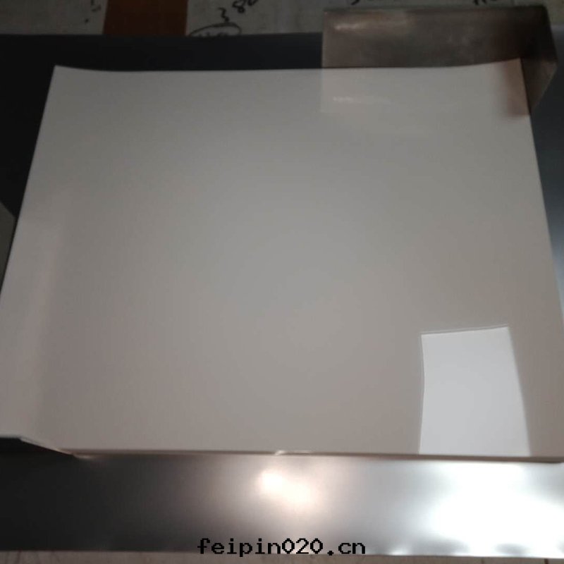 标(biāo)签用(yòng)白(bái)色(sè)PET薄膜